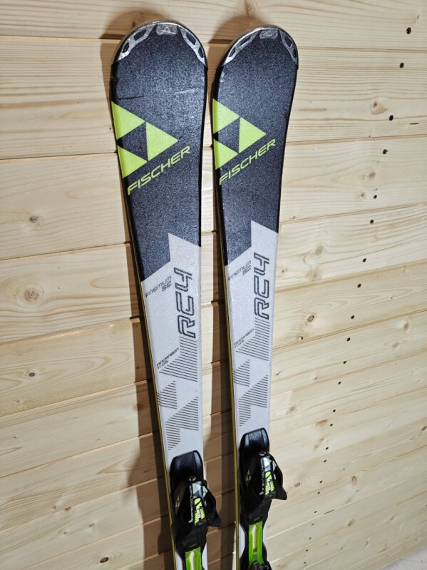 LYŽE FISCHER RC4 PREMIUM SC 155CM